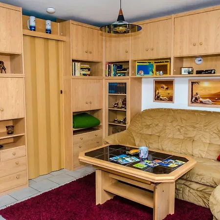 Schoene, Gemuetliche *