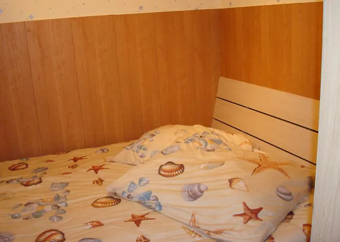 Schoene, Gemuetliche *